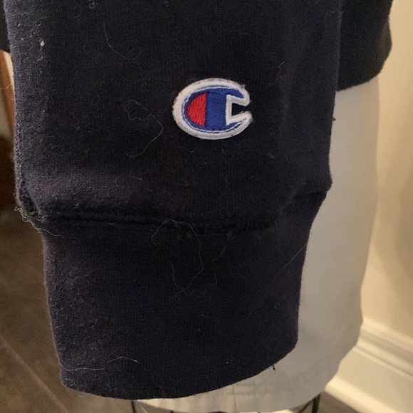 Champion navy French Terry sweatshirt. Lightly worn stitched logo. So cozy - Picture 3 of 6